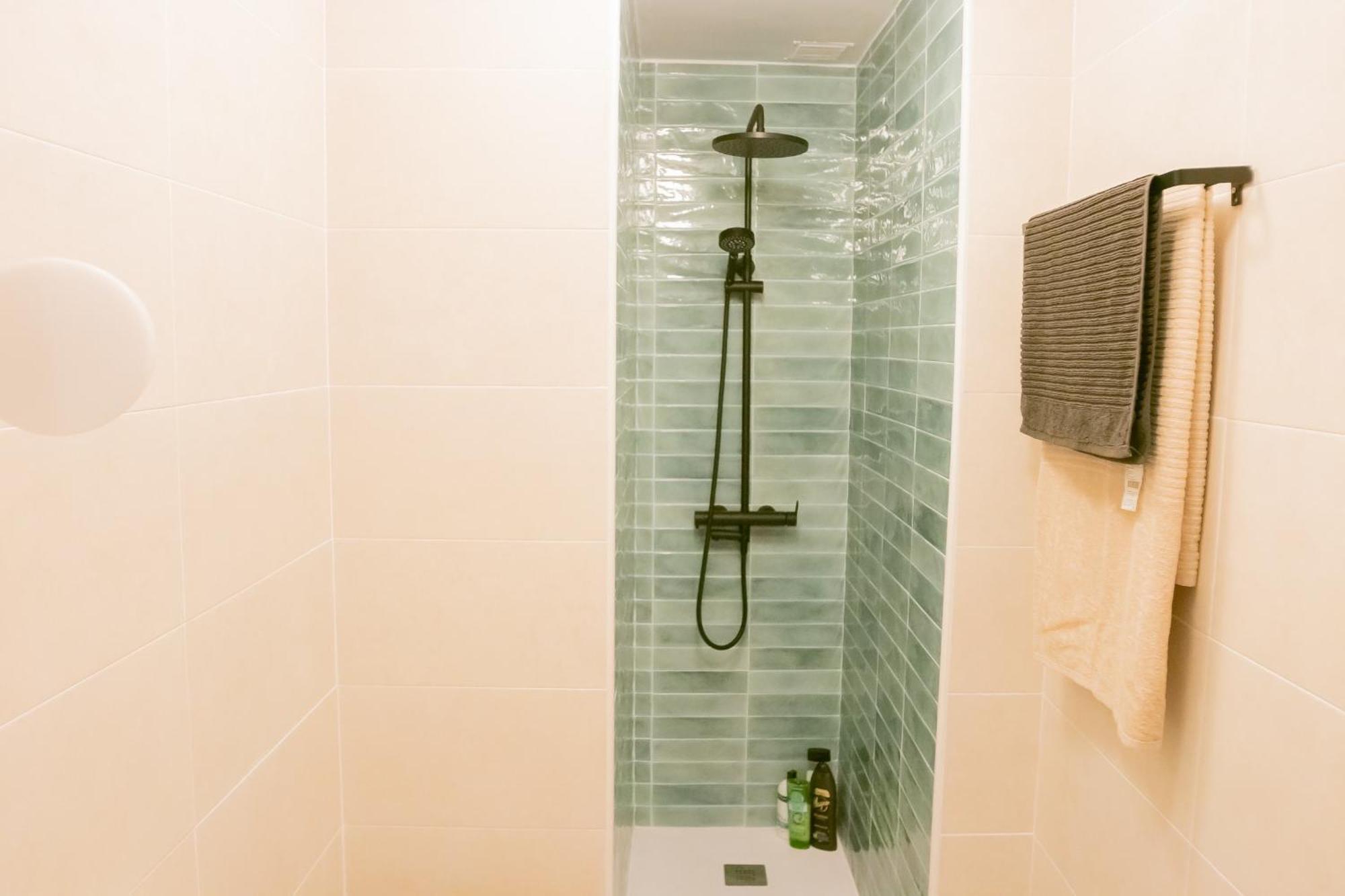 Peaceful Central Apartment مالقة المظهر الخارجي الصورة